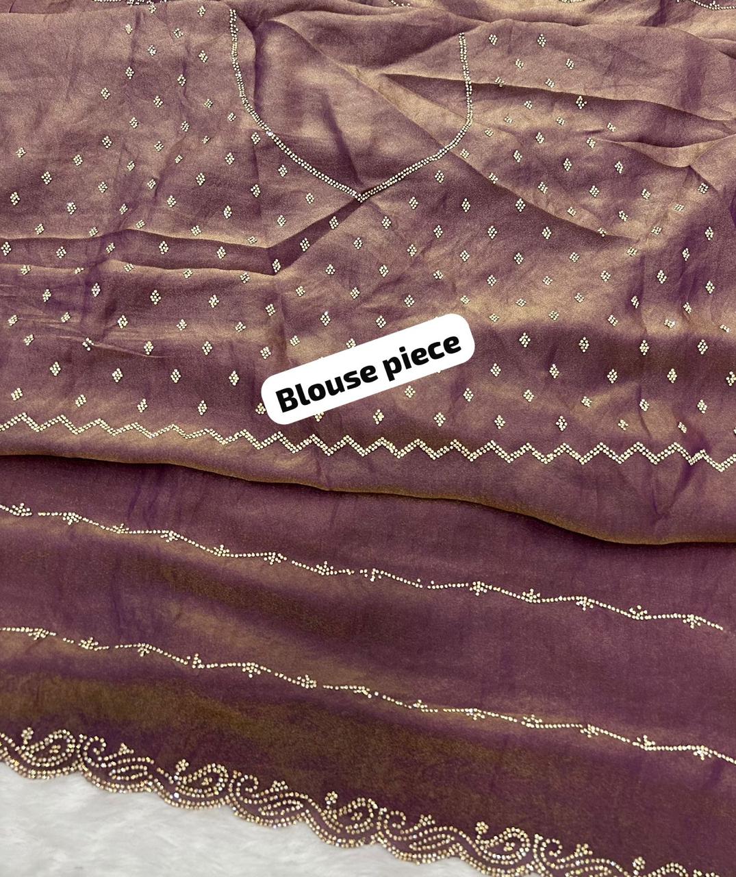 Zyna - Luxurious Space Silk Saree