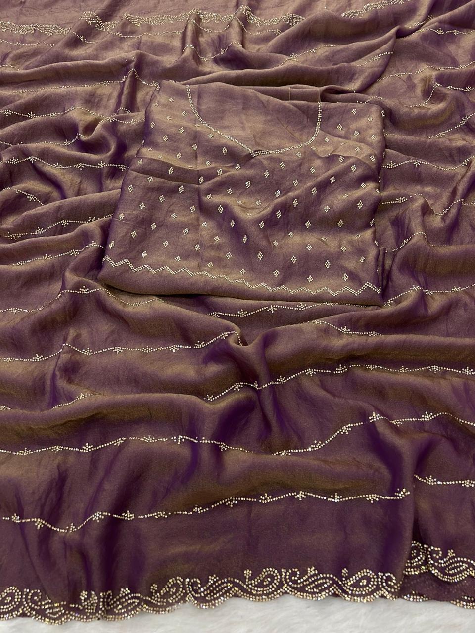 Zyna - Luxurious Space Silk Saree