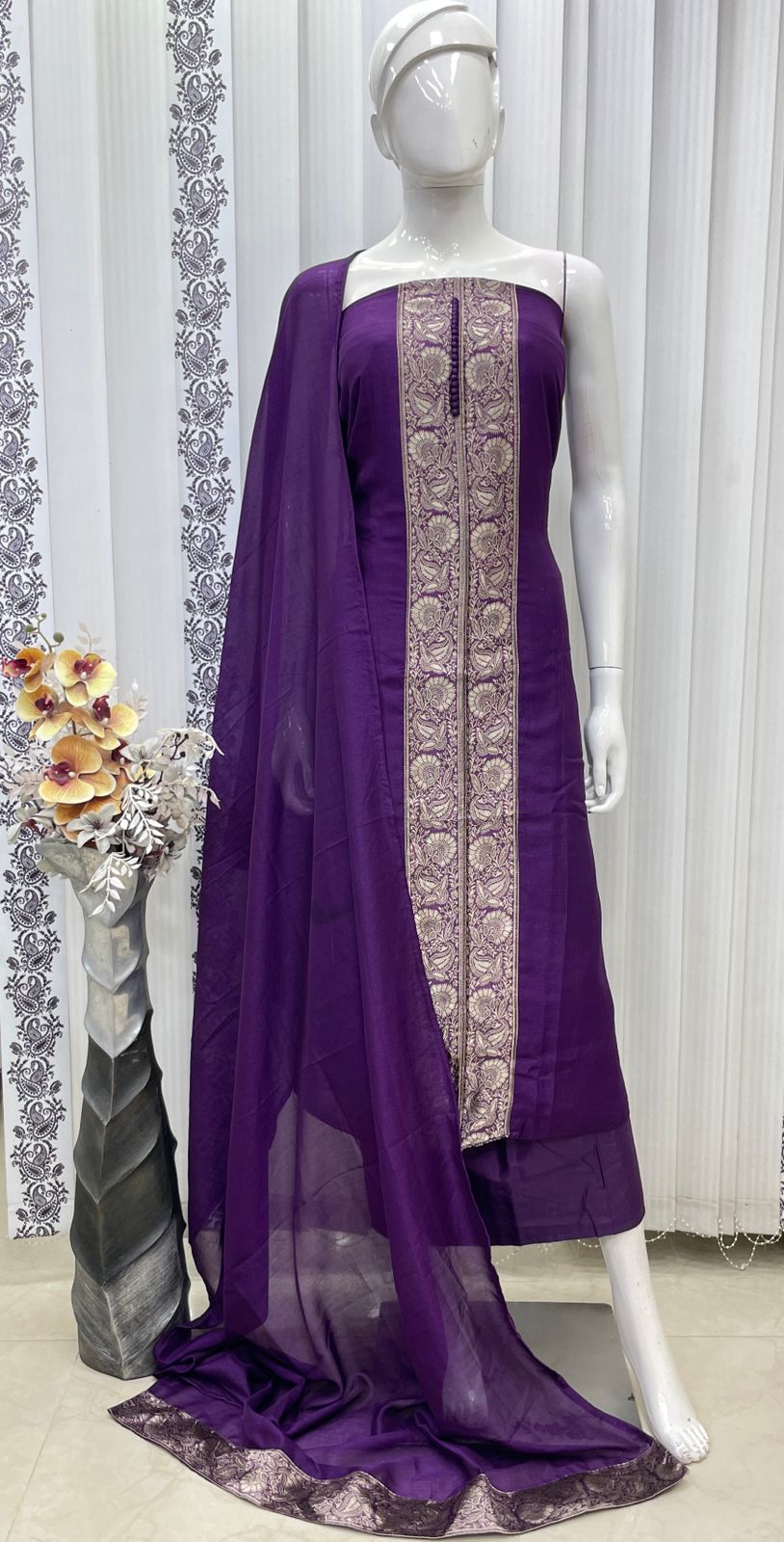 Niyyah - Silk Suit