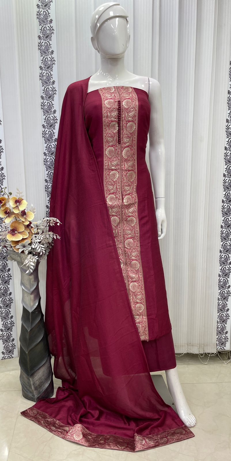 Niyyah - Silk Suit