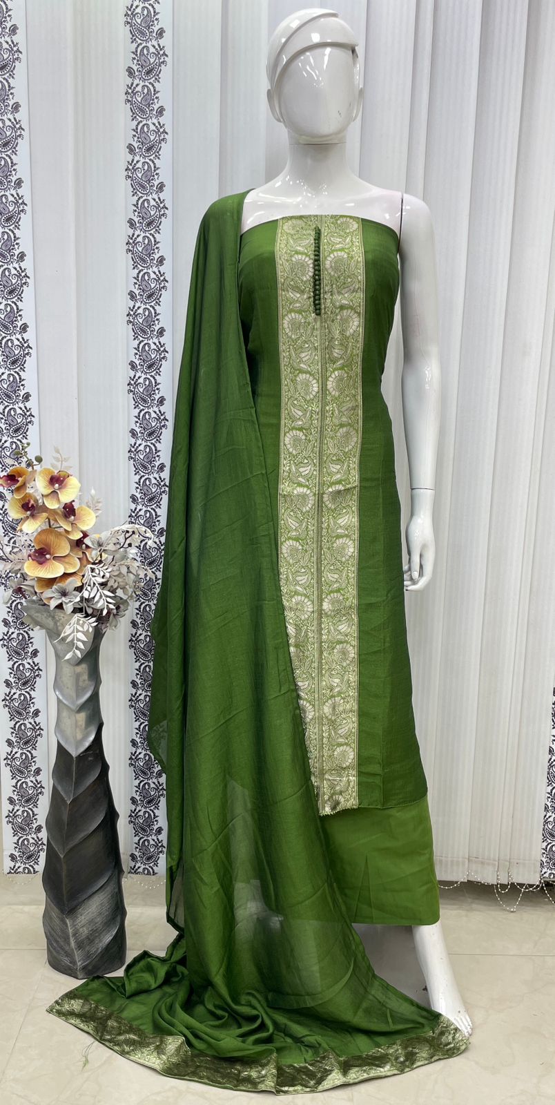Niyyah - Silk Suit