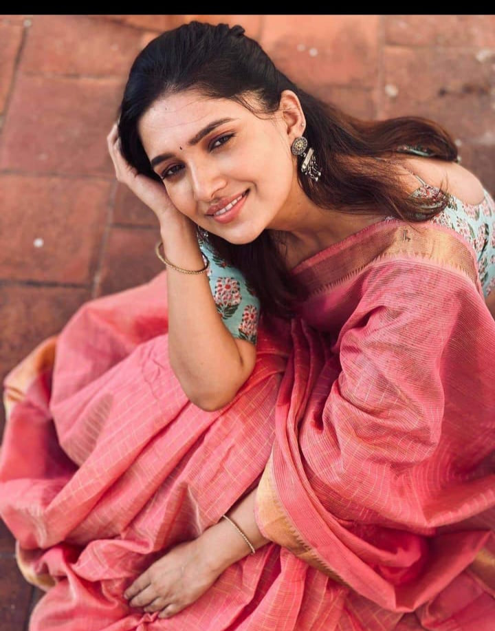 Manvi - Semi Tussar Silk