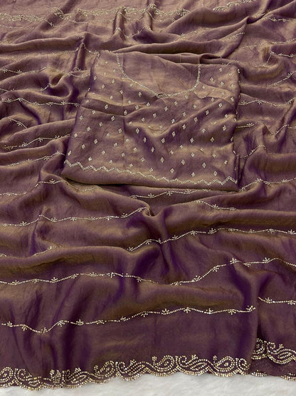 Zyna - Luxurious Space Silk Saree