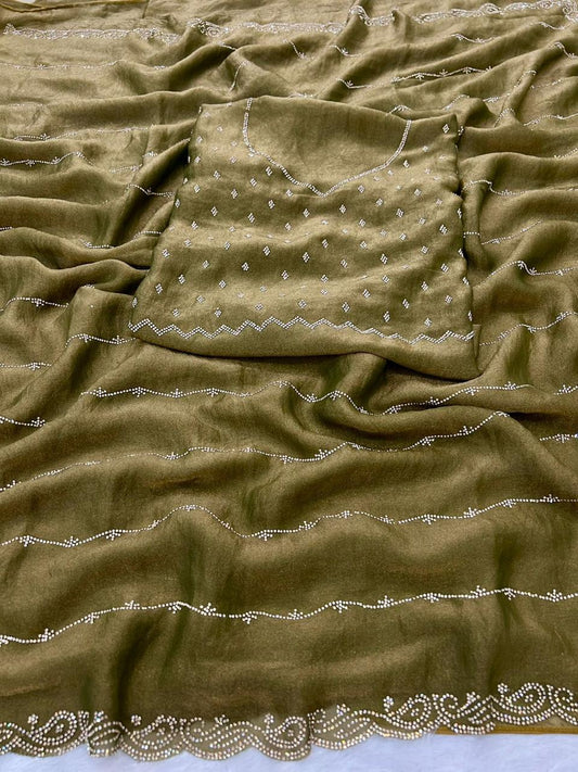 Zyna - Luxurious Space Silk Saree